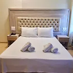 Famissi Ξενοδοχείο με διαμερίσματα 4*