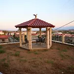 Famissi Ξενοδοχείο με διαμερίσματα Καλαμπάκα