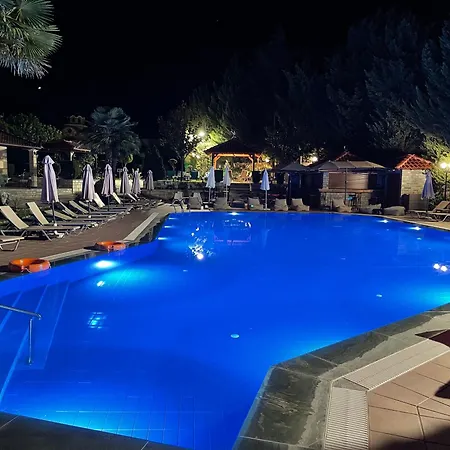 Апарт-отель Famissi Калампака