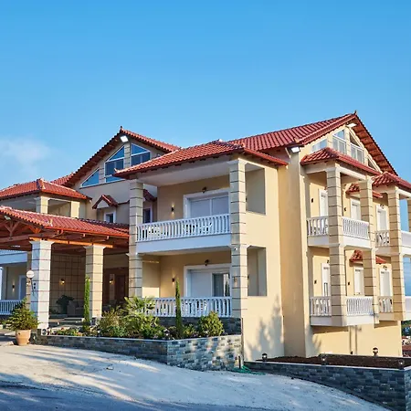 Апарт-отель Famissi Калампака