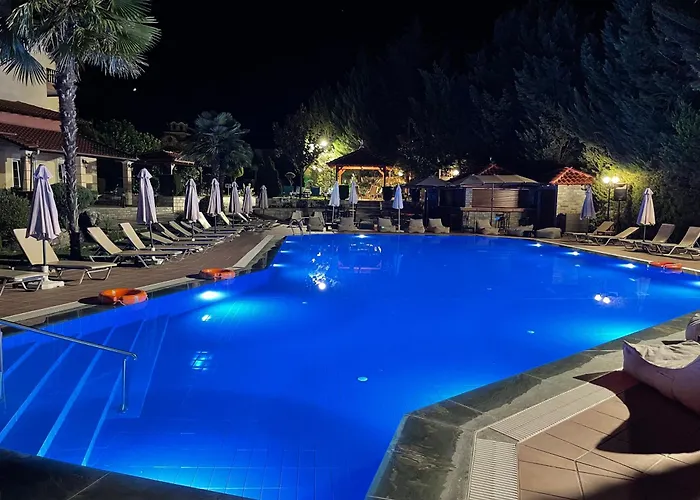 アパートホテル Famissi カランバカ