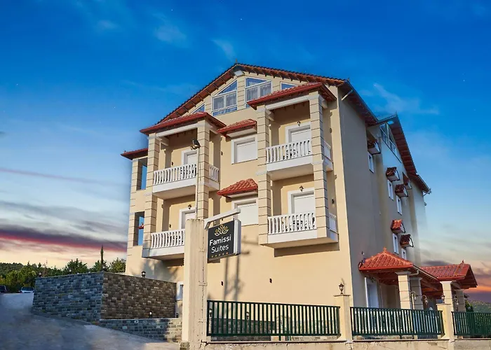 Famissi アパートホテル カランバカ
