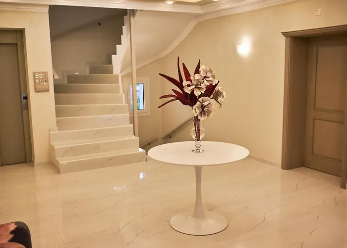 アパートホテル Famissi カランバカ